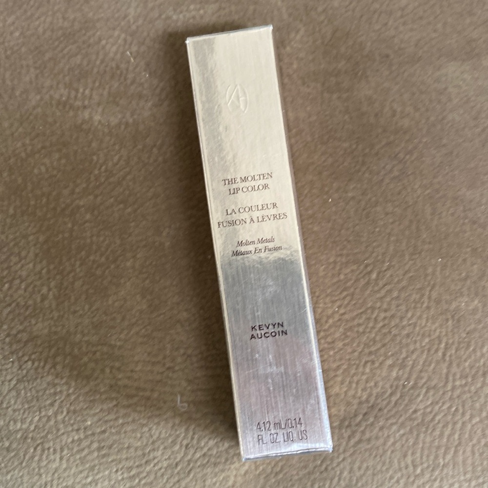 Kevin Aucoin Molten lipstick
